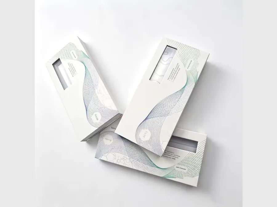 Rigid box with insert — packaging style reference