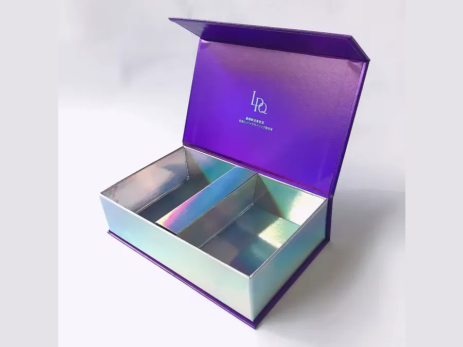 Magnetic box with holographic lining — packaging style reference